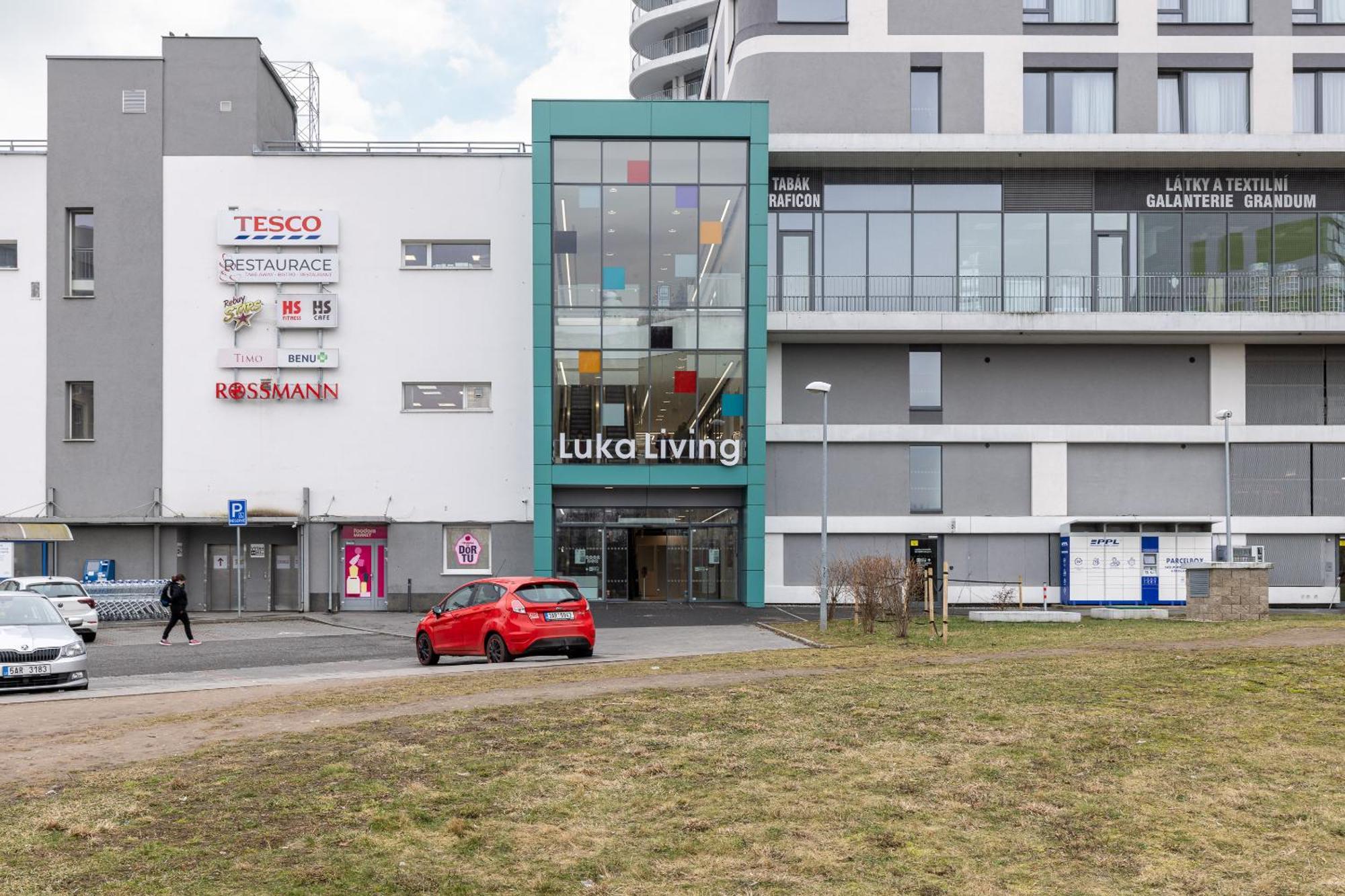 Stay2Gether Japandi Homestay For 4 - Metro B Luka Prag Exterior foto